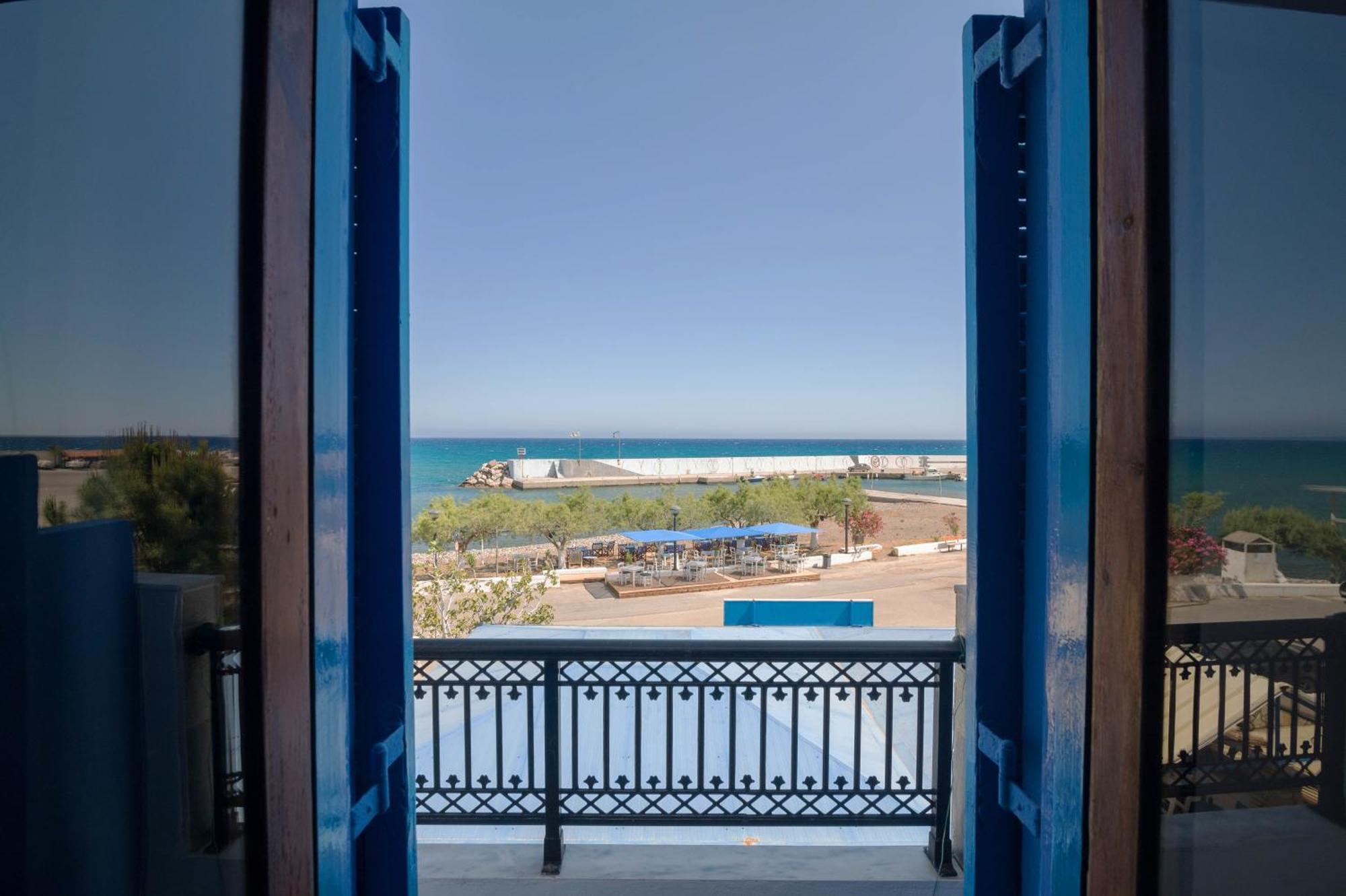 Minoa Sea Rooms Tsoútsouros Buitenkant foto